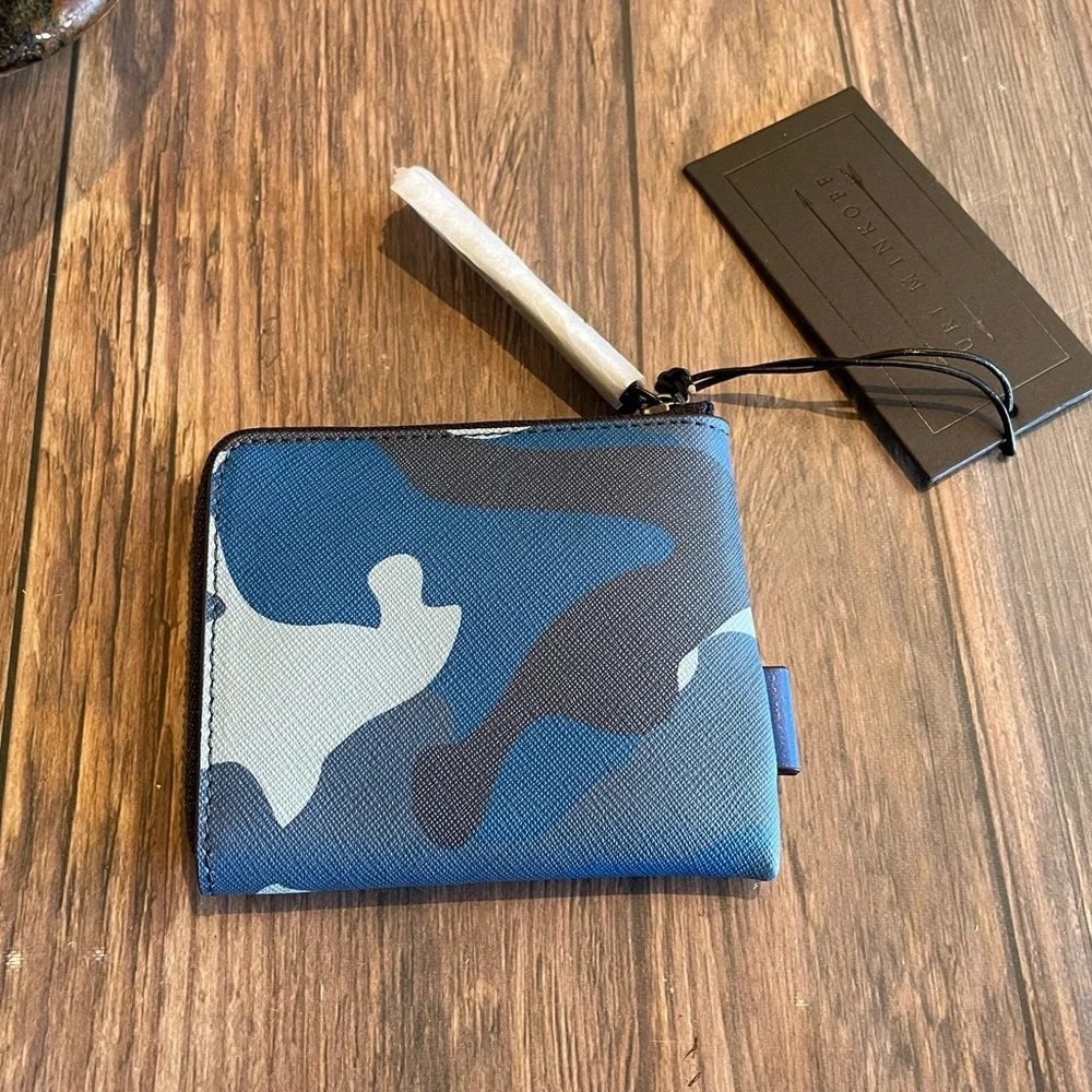 URI Minkoff ~ Levi Zip Wallet